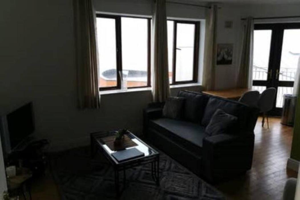 Apartamento Loft With Views Galway Exterior foto
